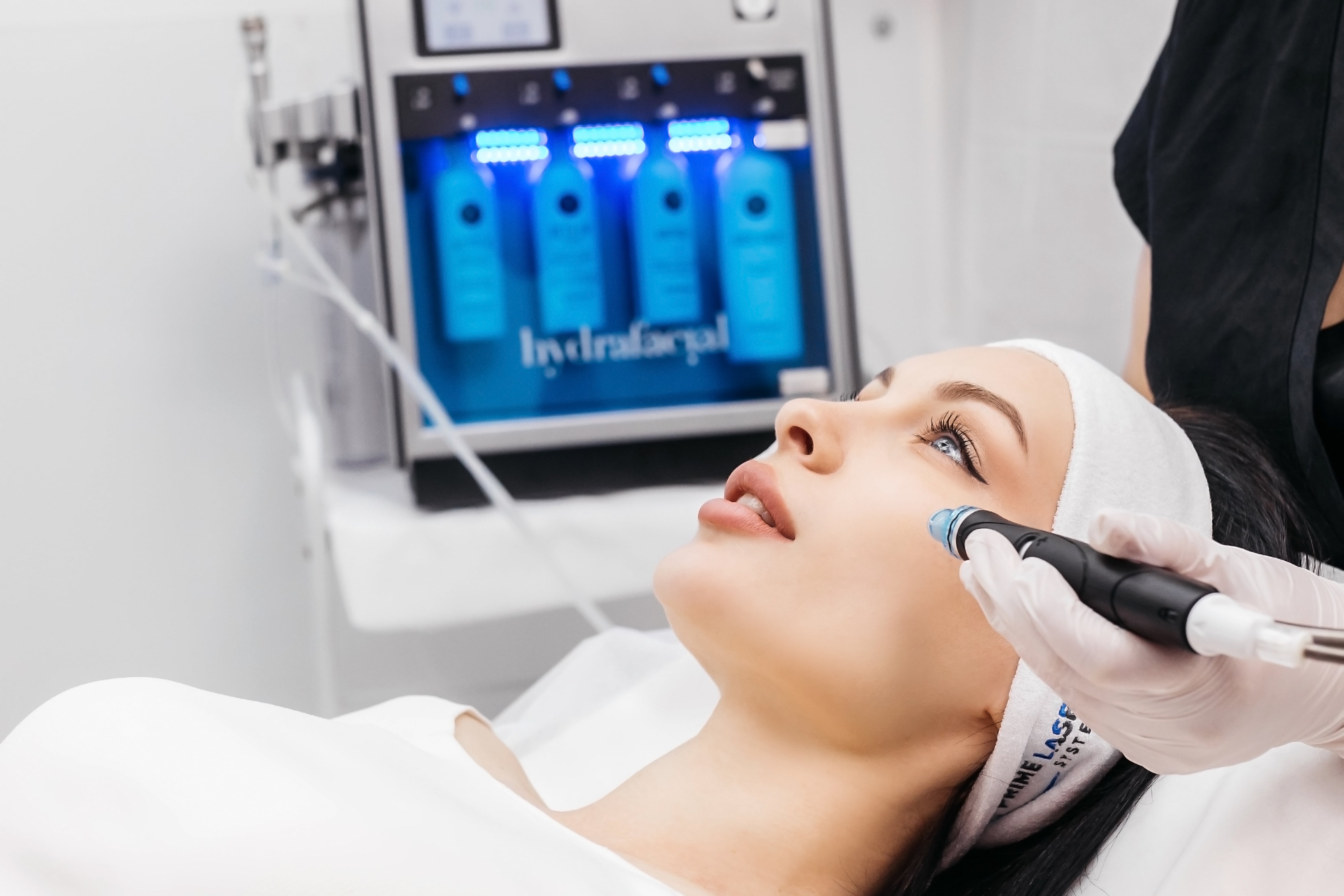 HydraFacial Process Delhi
